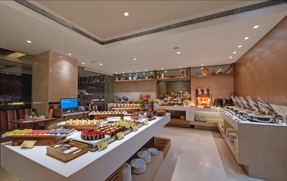 The Fern - Goregaon Mumbai Exterior foto