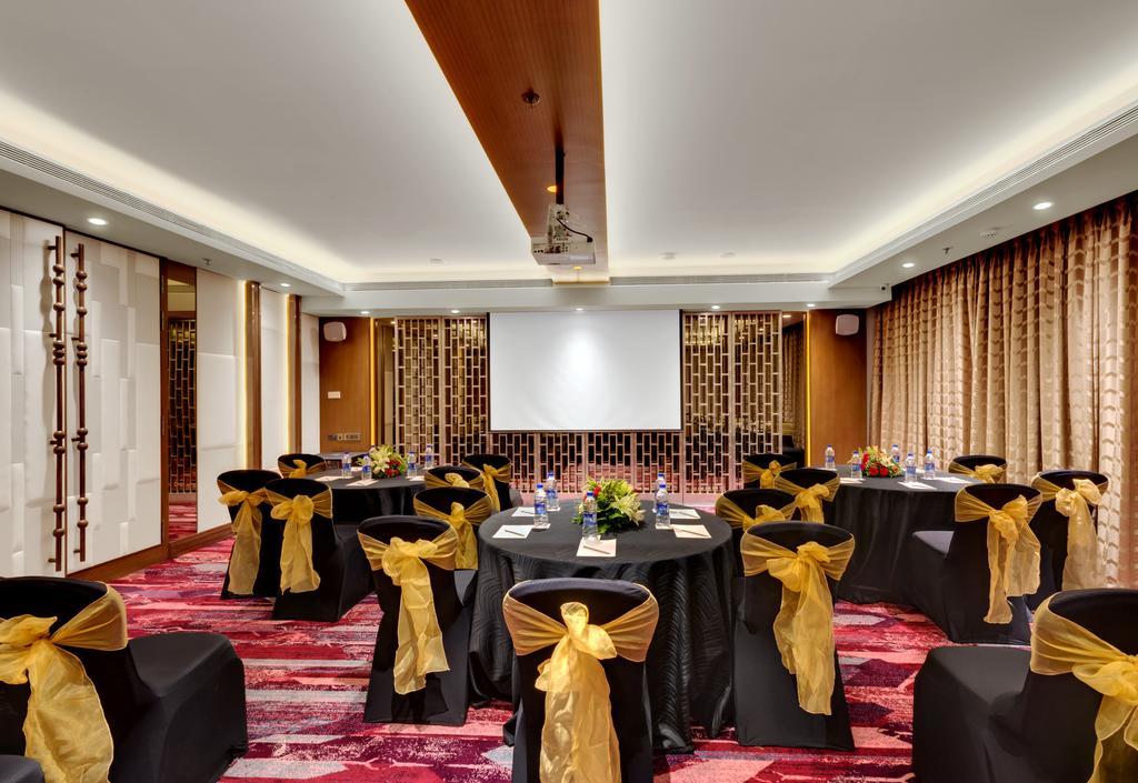 The Fern - Goregaon Mumbai Exterior foto